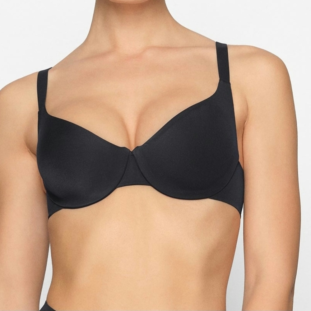 A.4: NWT SKIMS SMOOTHING INTIMATES FULL COVERAGE BRA,SIZE 34D